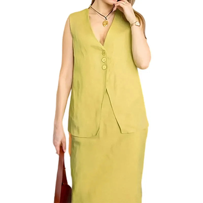 Women's casual two-piece suit with sleeveless vest and long skirt in polyester fabric
