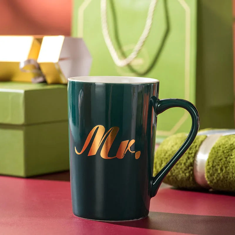Ceramic cup gift box set with towel and candy in light luxury style height 12cm caliber 7.8cm 301-400ml