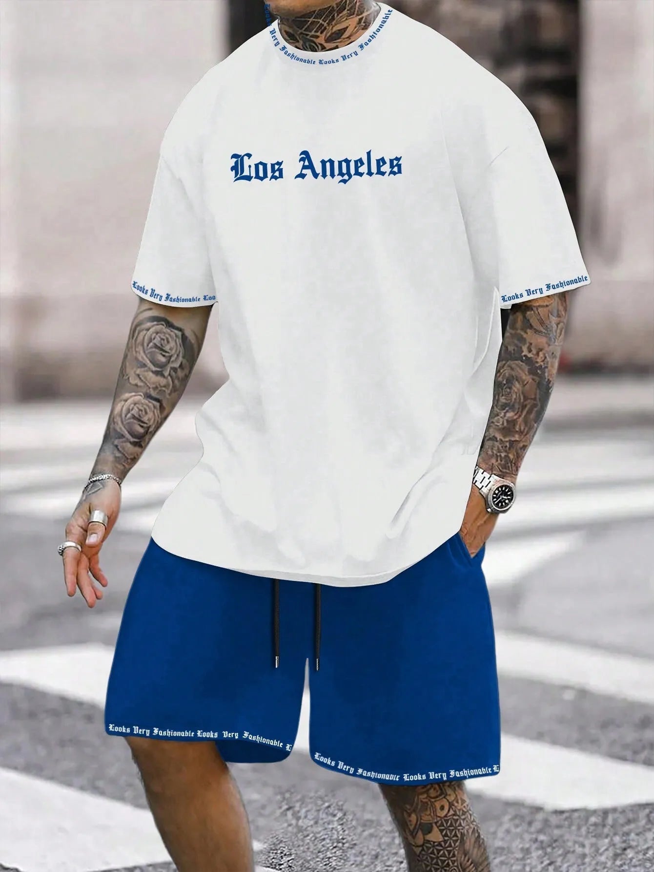 Sports style short-sleeved top and matching shorts suit in quick-drying polyester blend fabric