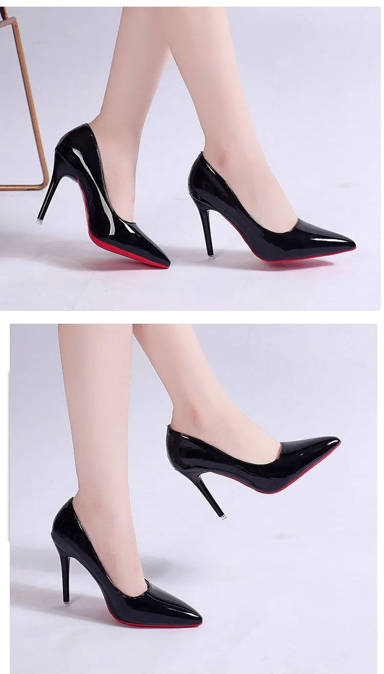 Women's solid colour pointed toe stiletto pump in black with a shallow mouth design
