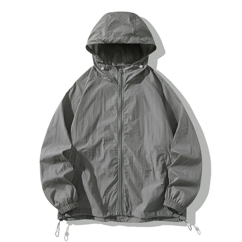 Loose fit outdoor jacket in chemical fibre fabric with sun-protective properties