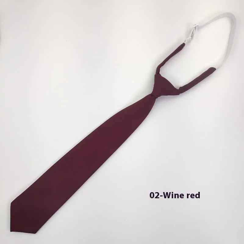 Men's solid colour cotton bow tie in arrow-type style on a white background