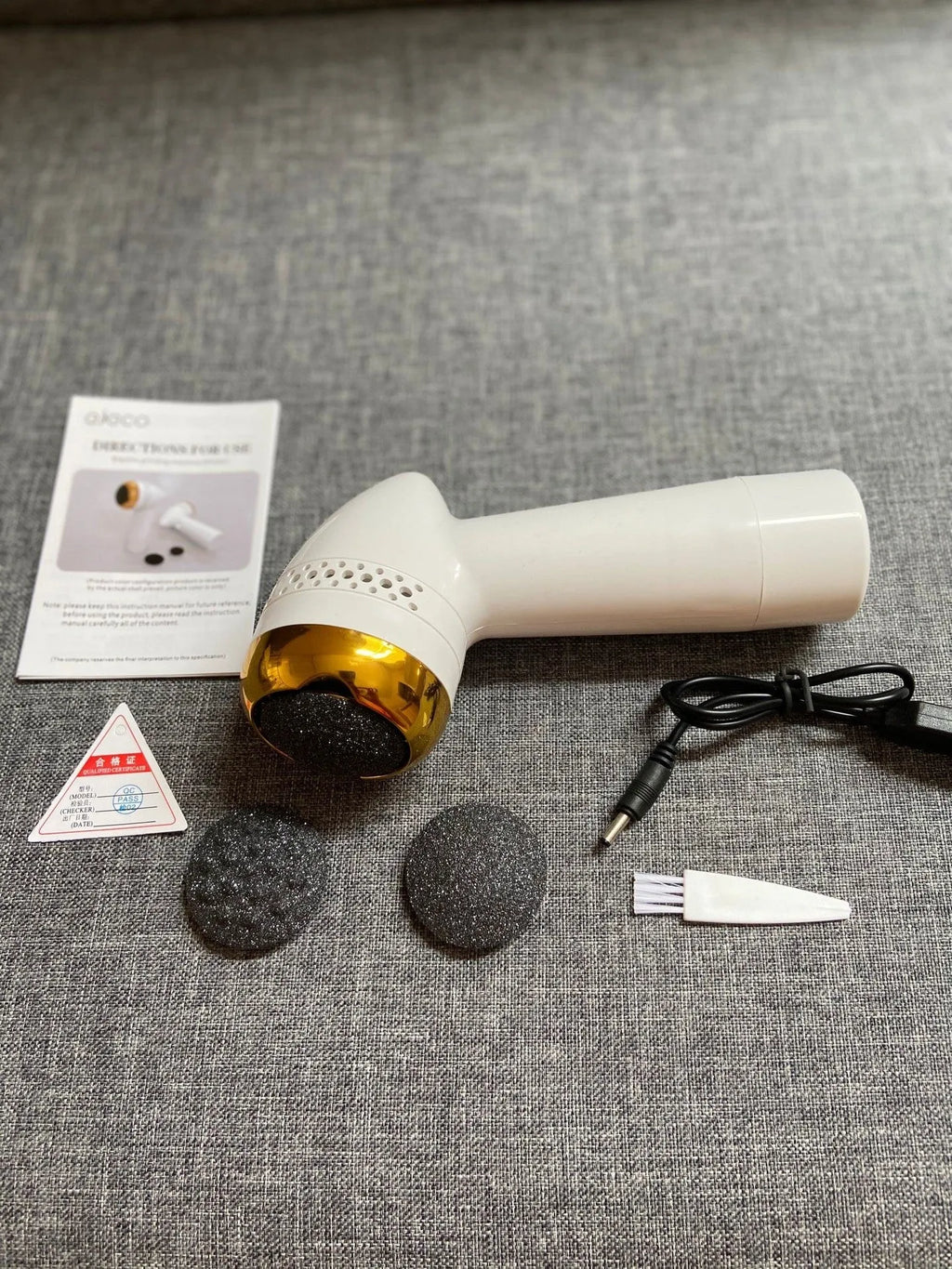Electric vacuum foot grinder with refined quartz grinding head in gold, pink, or silver colour options