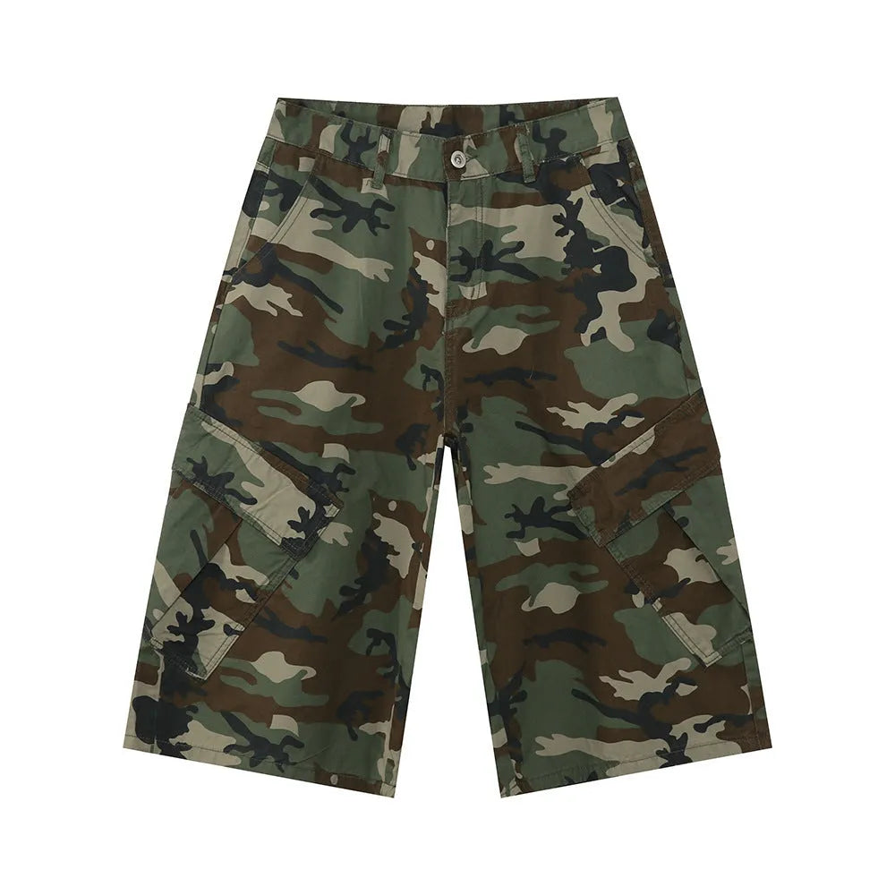 Men's camouflage coloured loose wide-leg cotton jeans with cropped length and side stitching.