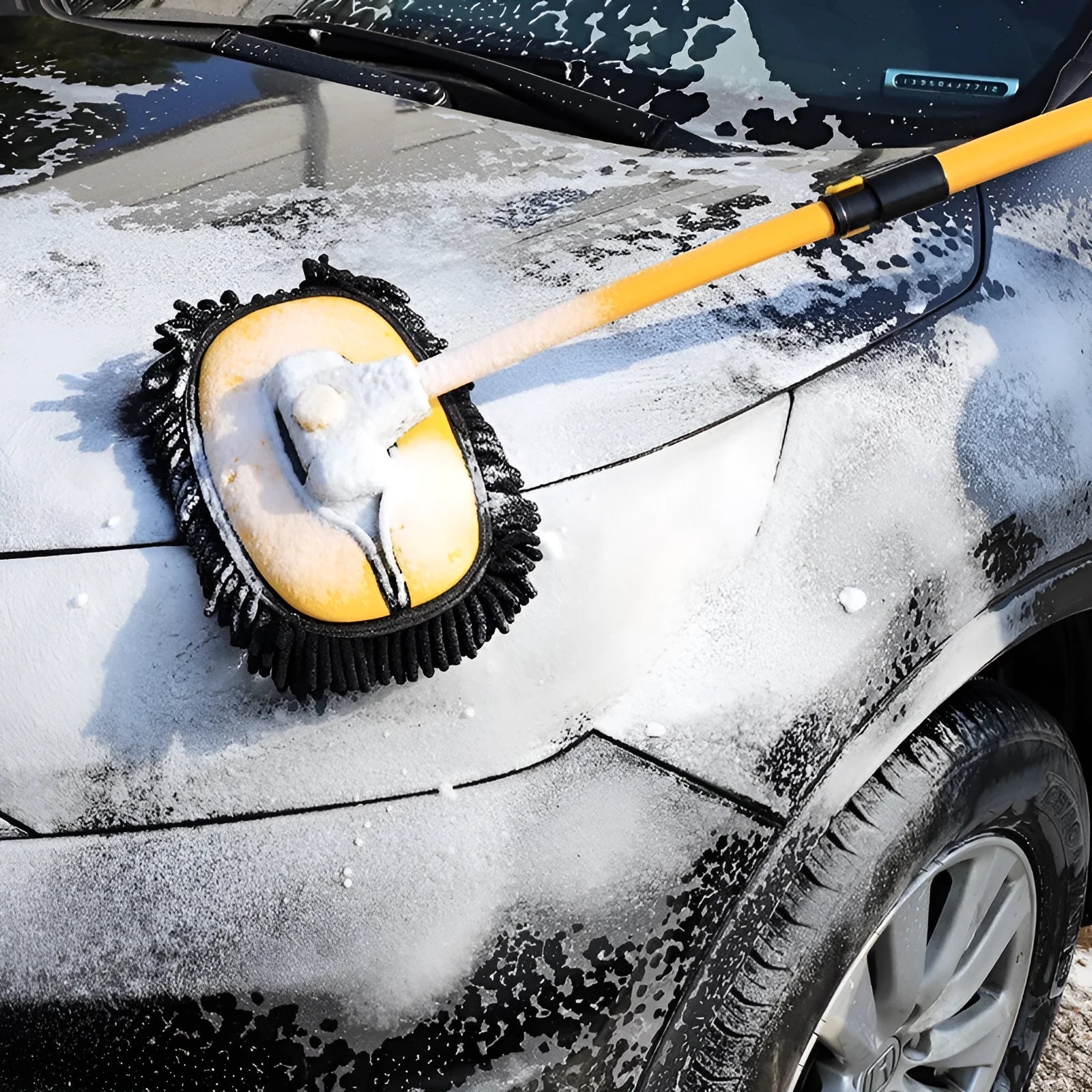 Telescopic curved rod multi-function car cleaning brush with aluminium chenille car wash mop in yellow