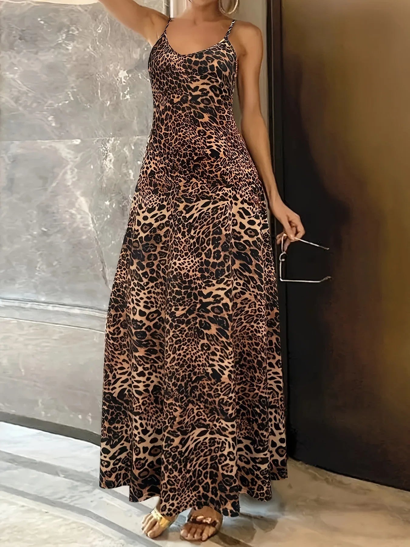Women's dark brown leopard print dress with sleeveless round neck and long hip skirt