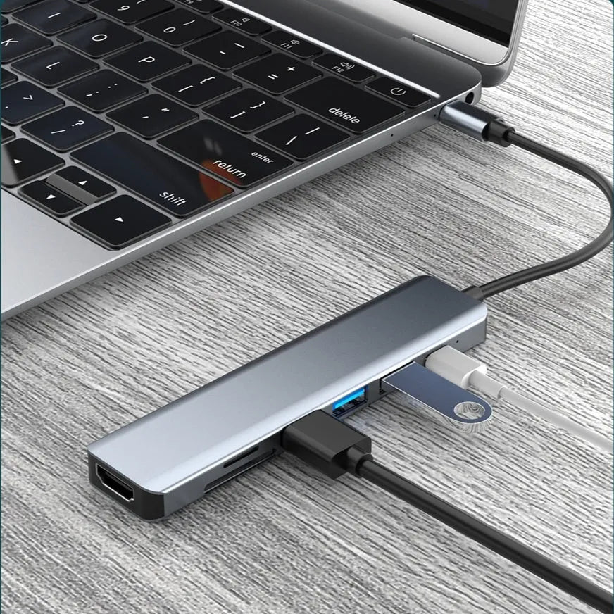 USB Type-C expander hub with seven ports and 0.145m cable for computer connectivity