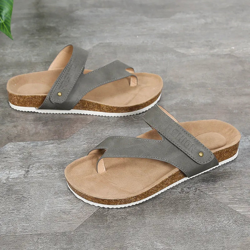 Flat toe ring thick-soled flip-flops in a solid colour with a foam sole.