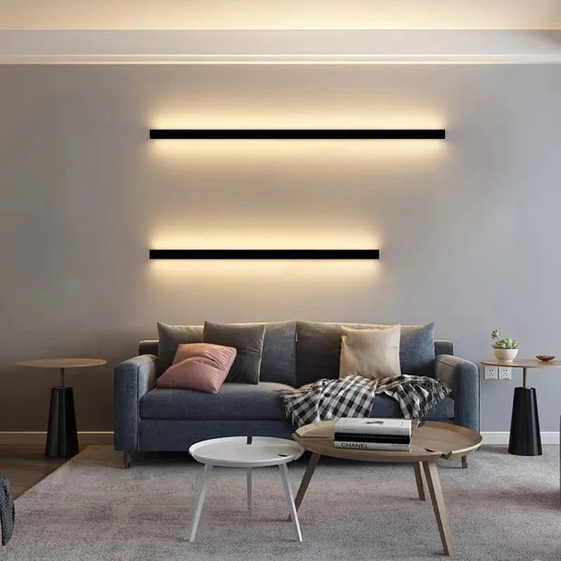 80cm black aluminium LED wall lamp with touch control for three light colours