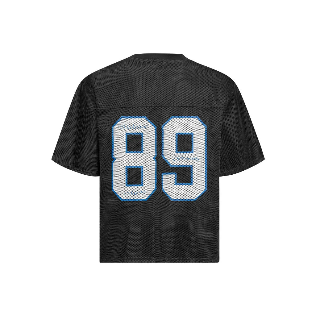 Loose-fit black and white t-shirt with alphanumeric printing, short sleeves, casual leisure wear
