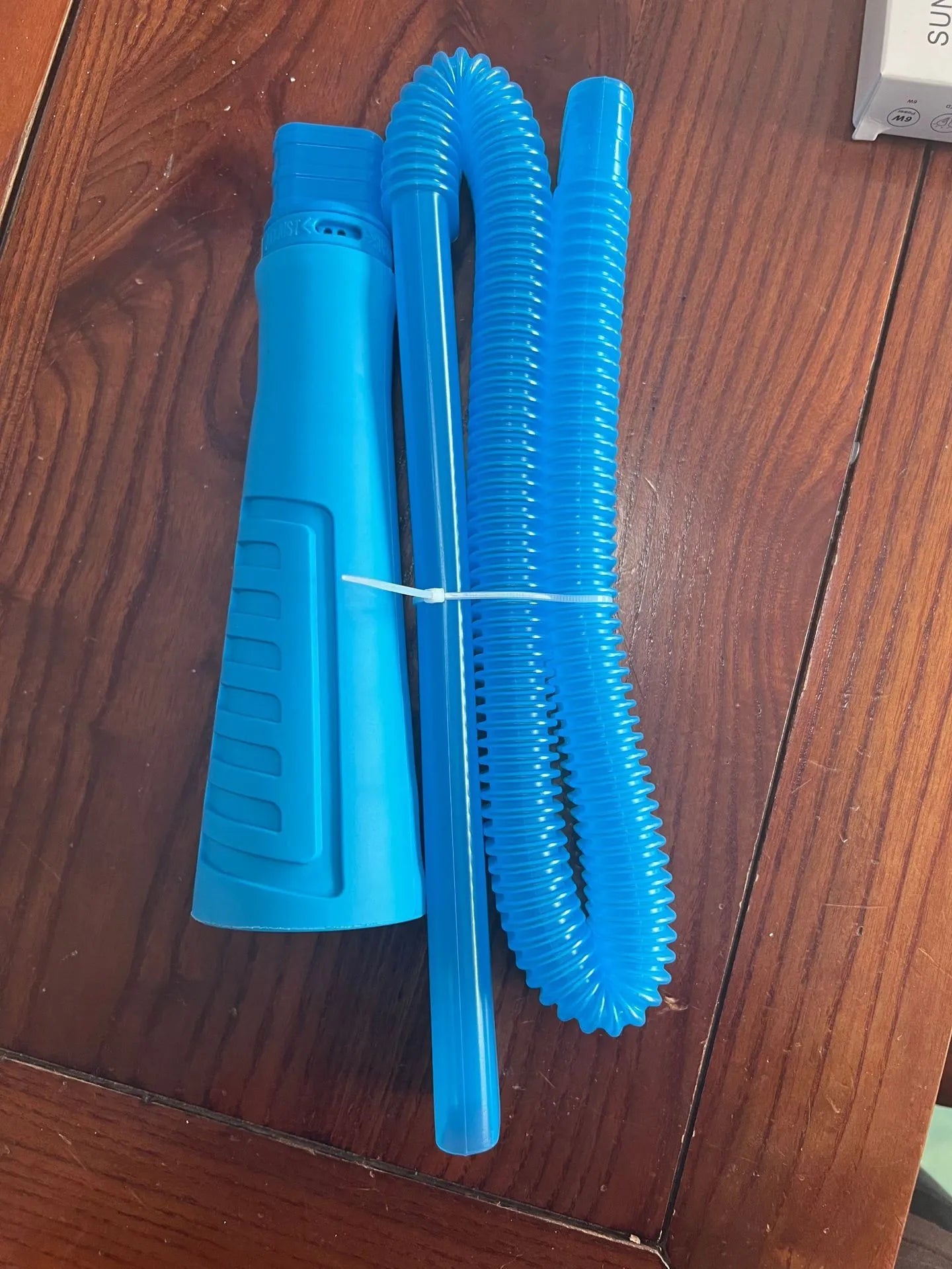 Blue plastic suction pipe vacuum attachment with round head, 114cm length for appliance cleaning