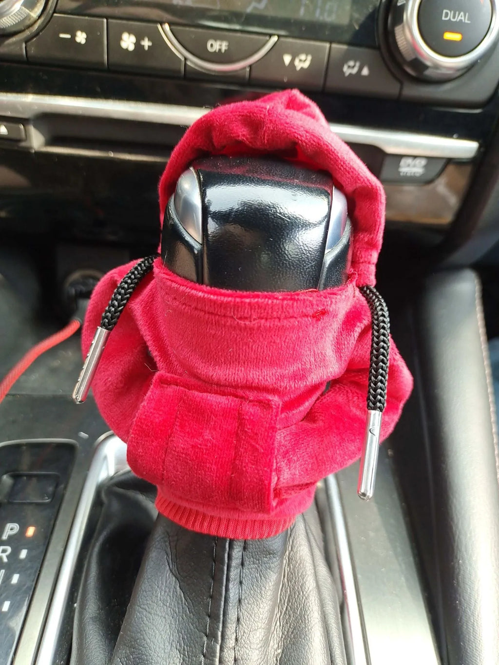 Pure cotton knitted gear lever decoration for a manual car in a choice of six colours.