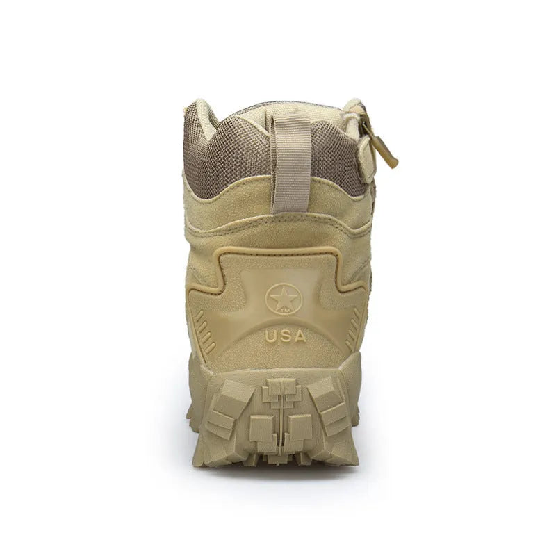 Men's US Army Delta tactical boots in black with rubber sole for outdoor use