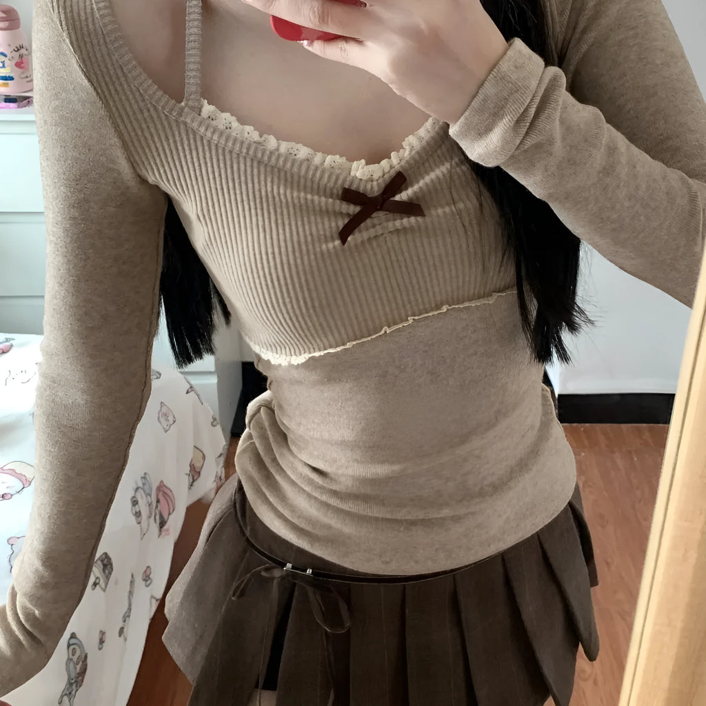 Halter lace V-neck slim fit sweater for ladies in milk tea colour, spring top with regular thickness