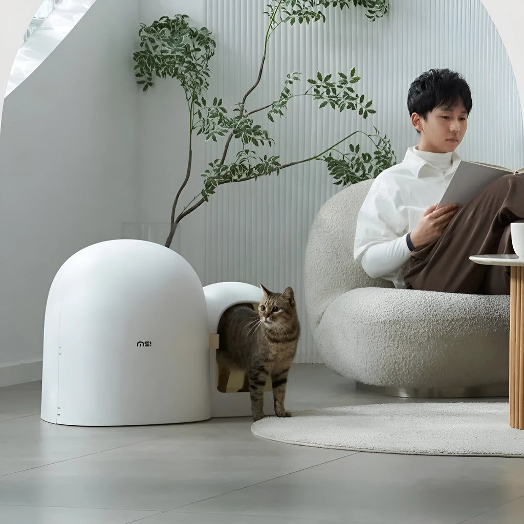 Oversized fully enclosed cat litter box in ABS plastic showing aurora white, moss green, and milk tea colour options.