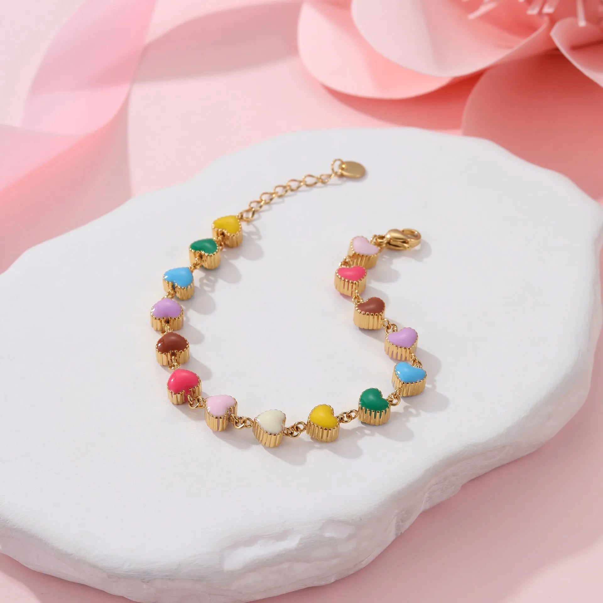 Women's stainless steel bracelet with love heart pendant in gold or steel finish