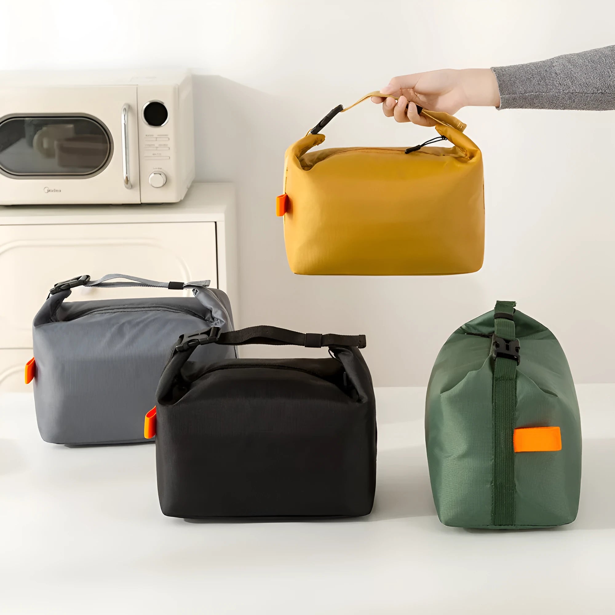 Japanese style insulated food storage bag in Oxford cloth with thermal preservation functions