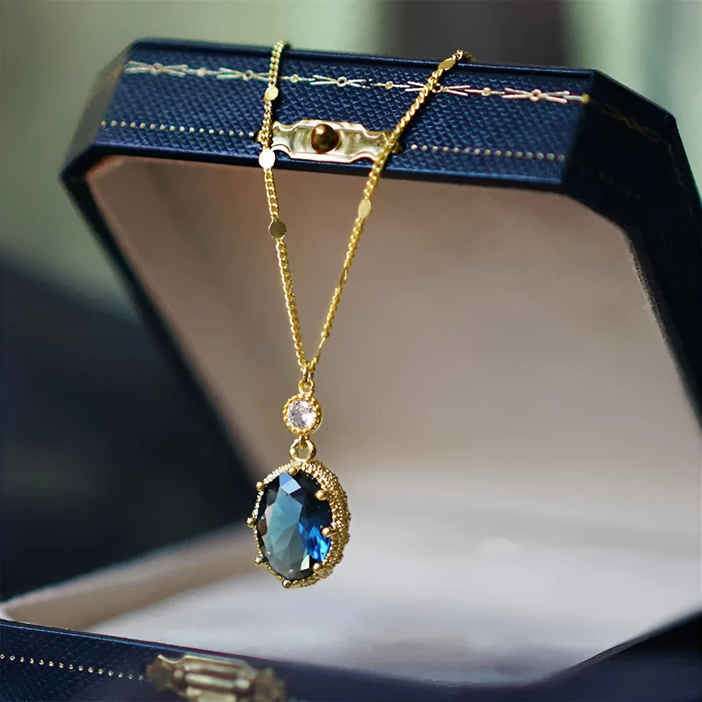 Geometric gold electroplated copper necklace with French retro styling