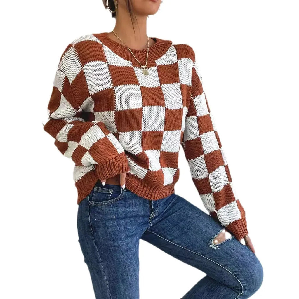 Dark brown loose fit plaid pullover sweater with chessboard pattern and round neck