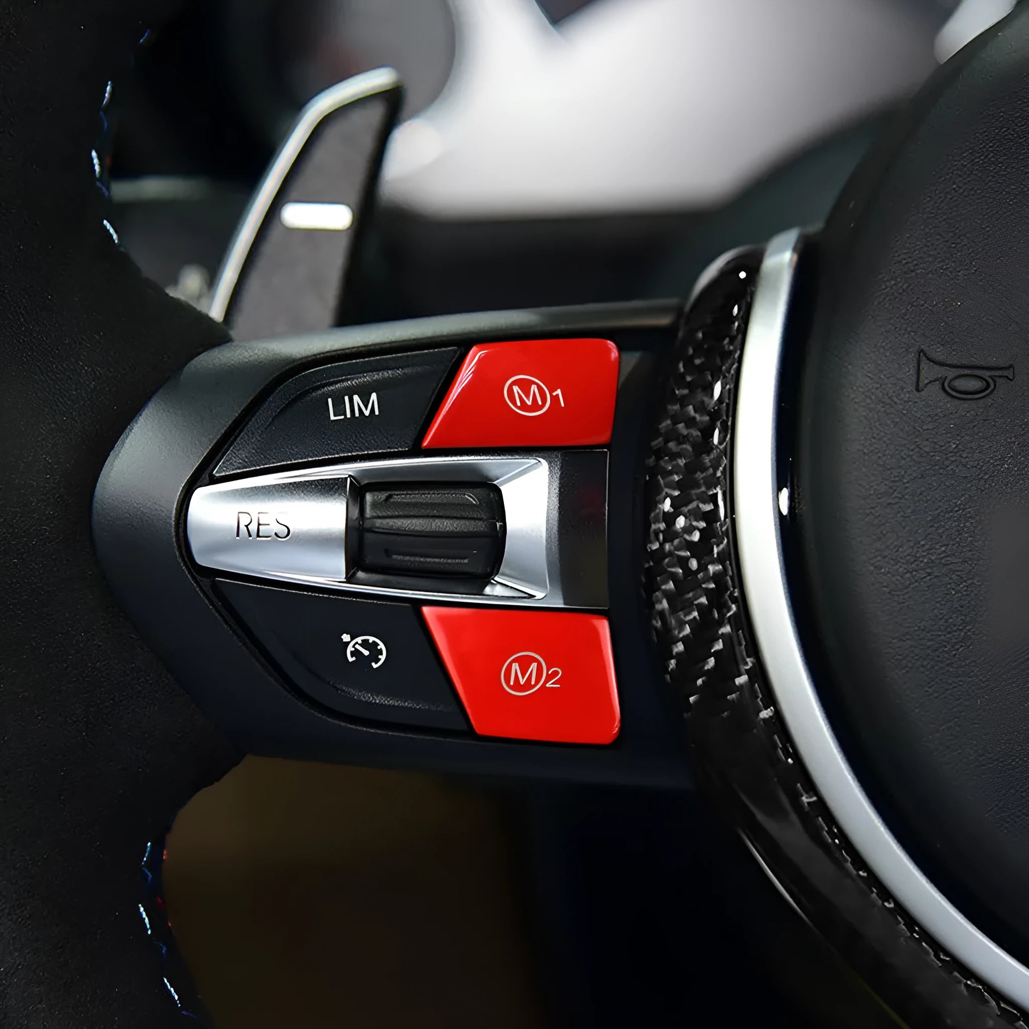 BMW steering wheel M1 and M2 mode button set in red and blue colours with installation keys.