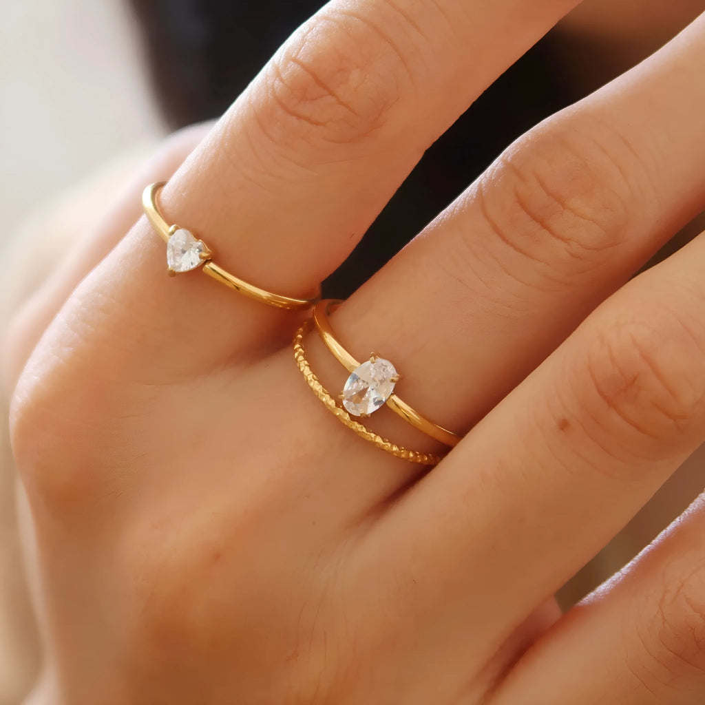 Golden love heart oval ring for women in stainless steel with electroplated finish