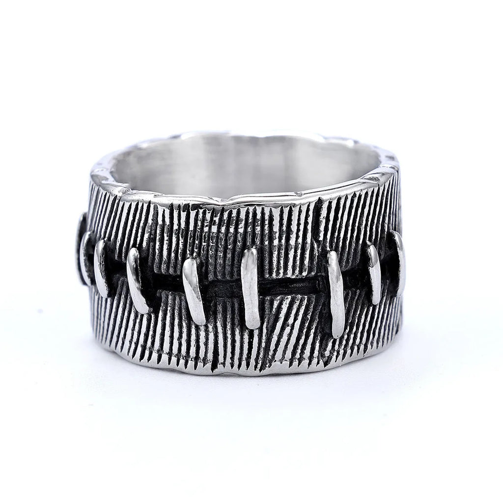 Geometric U-shaped dark punk men's ring in titanium steel with a retro colour finish.