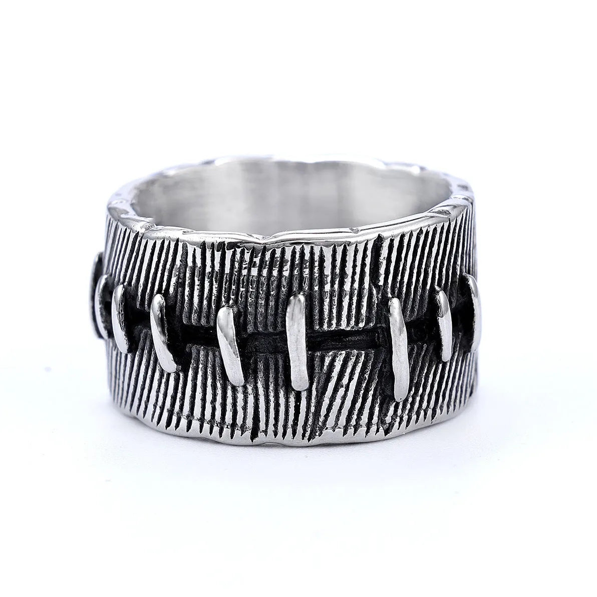 Geometric U-shaped dark punk men's ring in titanium steel with a retro colour finish.