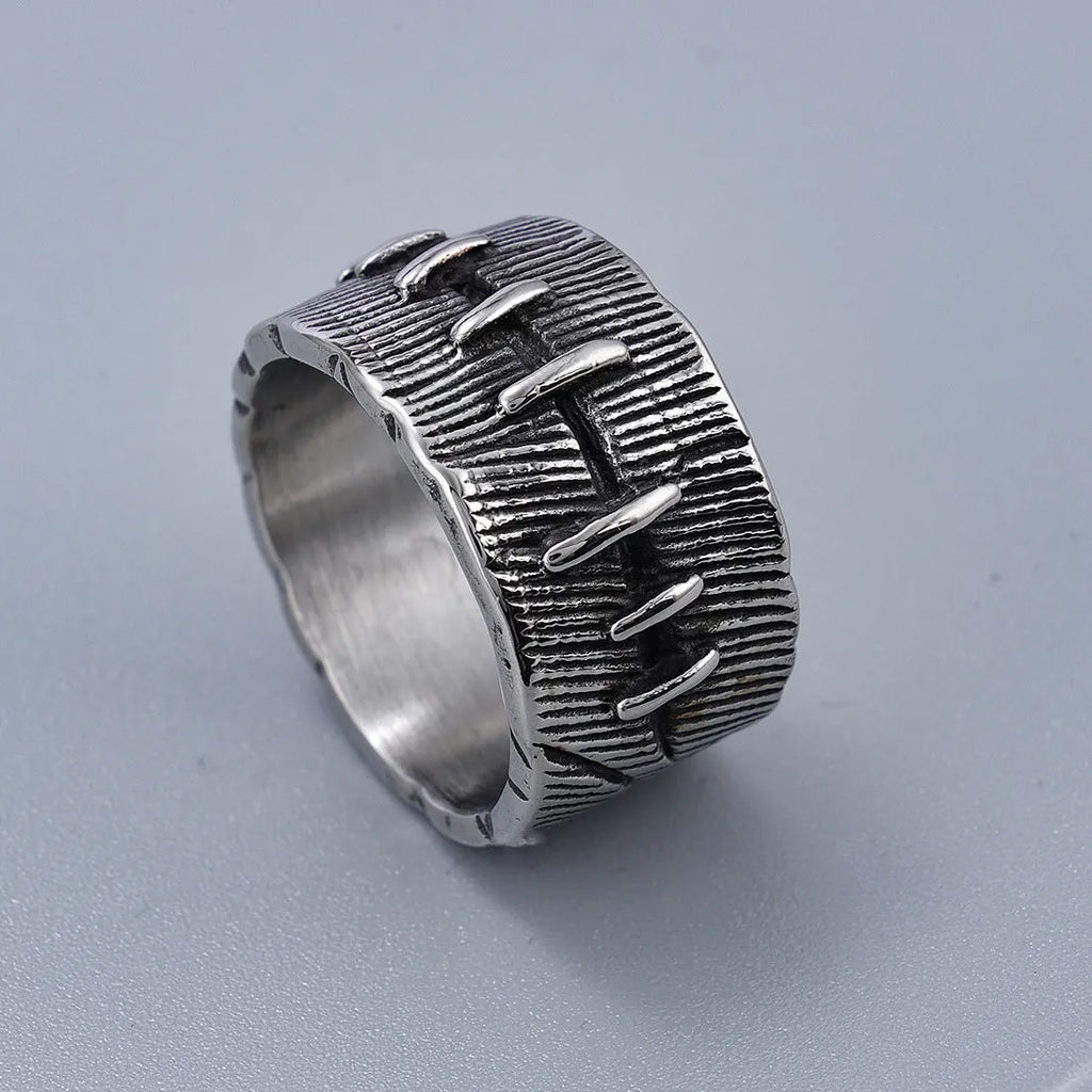 Geometric U-shaped dark punk men's ring in titanium steel with a retro colour finish.