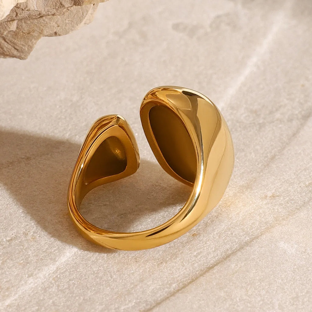 Women's geometric open ring in stainless steel with electroplated finish