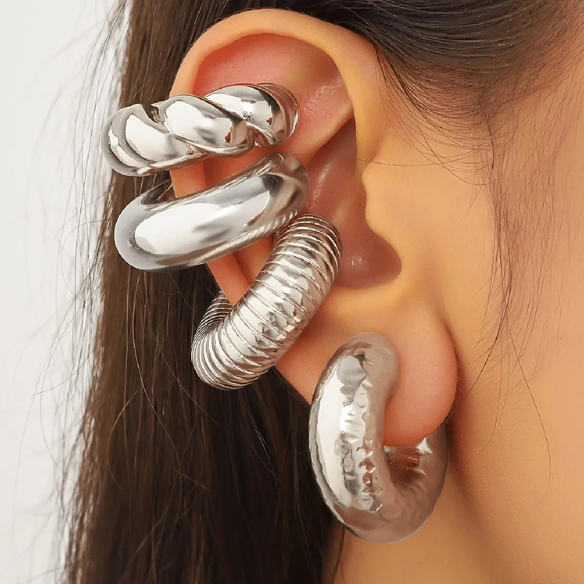 Geometric ins style ear clips for women in gold and silver colours, four piece set with no piercing required