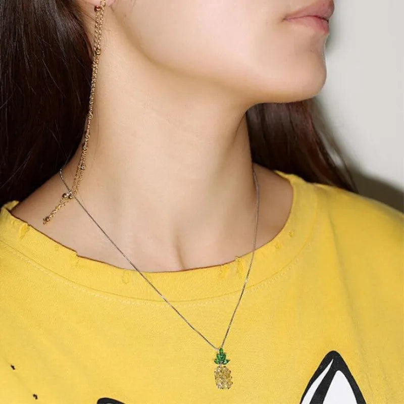 Women's geometric pineapple necklace in silver colour with Korean fashion styling