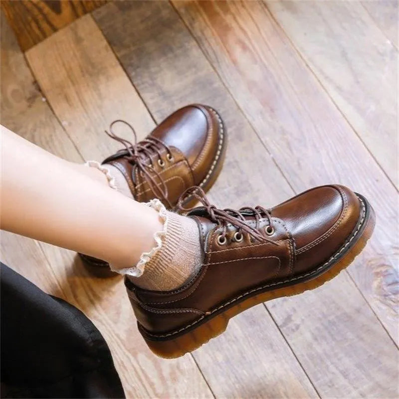 Women's black retro Mary Jane pumps shoes with low square heel and front lace-up design