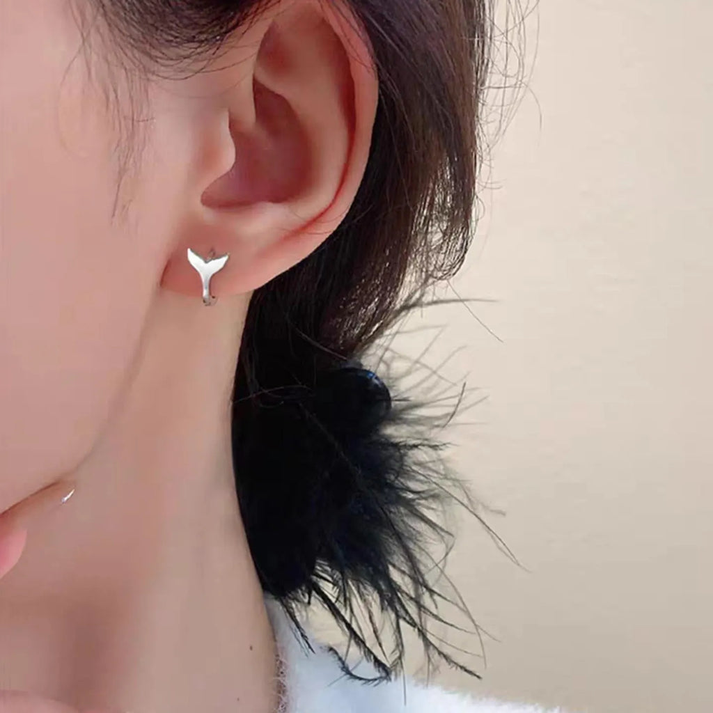 Women's fishtail earrings in electroplated copper with white gold or yellow gold finish