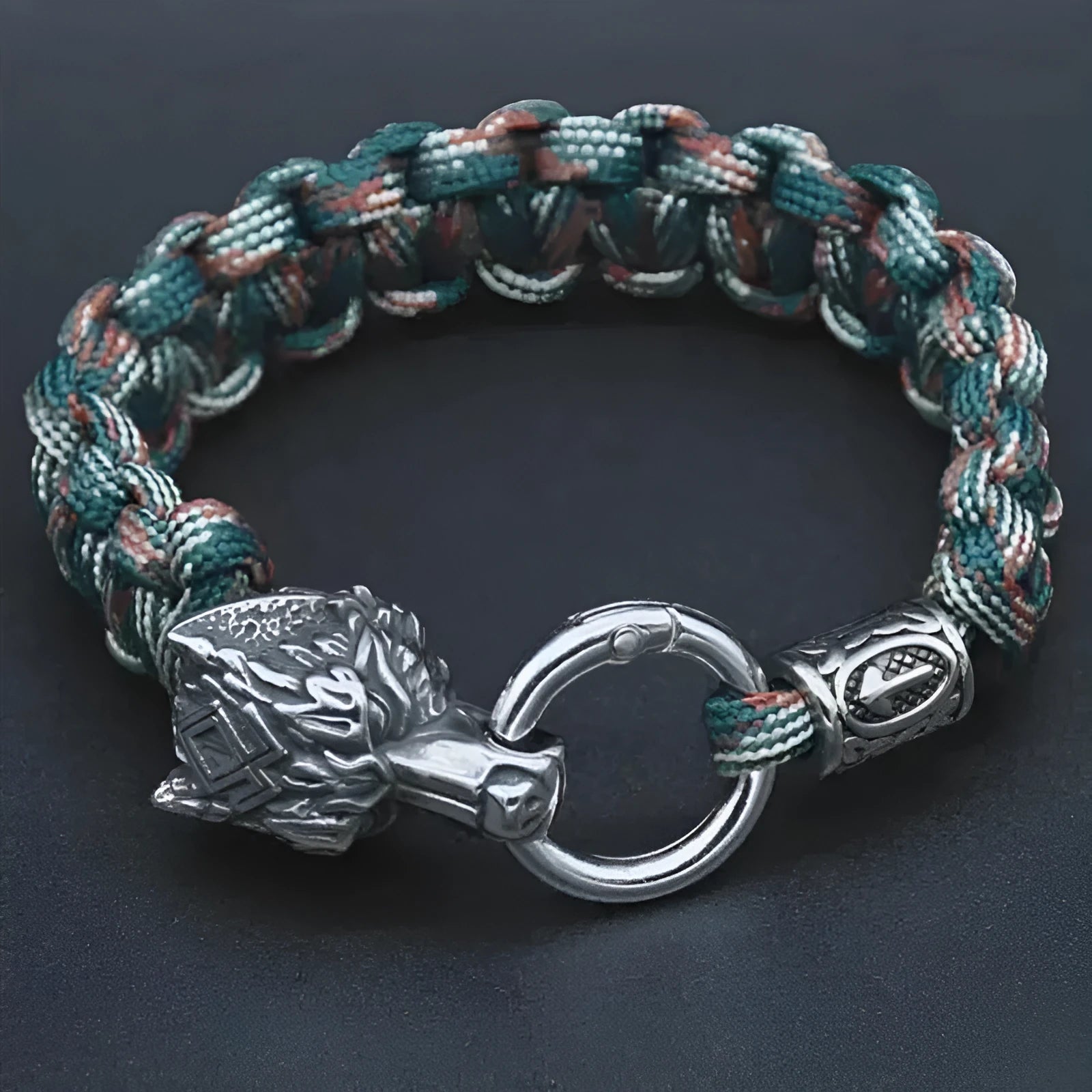 Handmade stainless steel wolf head bracelet with Luen character in camouflage colour.