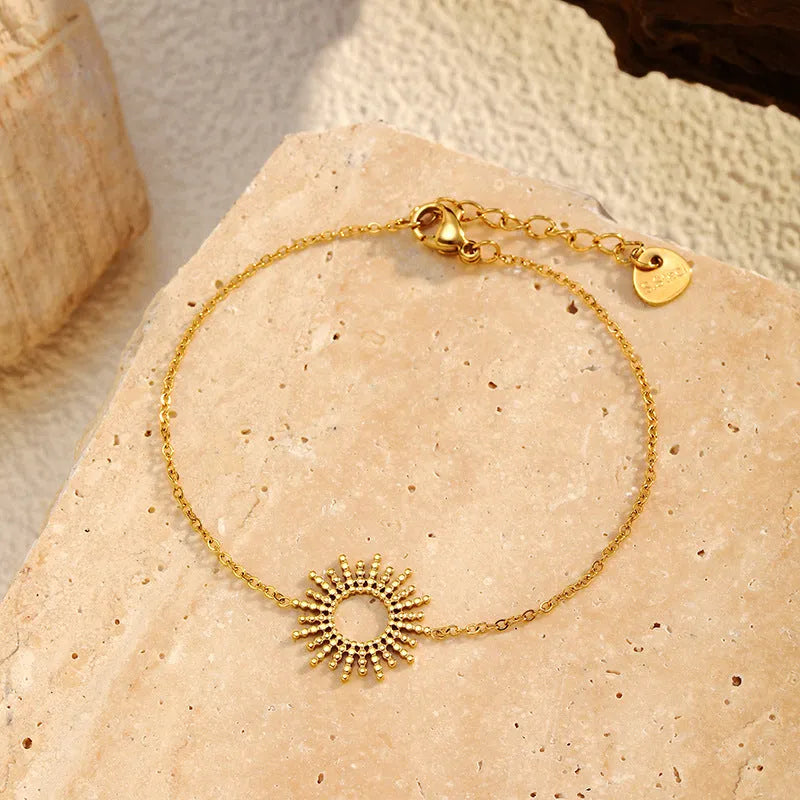 Sunflower Series women's jewellery set with geometric chain necklace and bracelet in gold colour