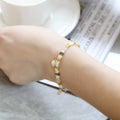 Women's handcrafted glass bead bracelet with imitation pearls in European American style