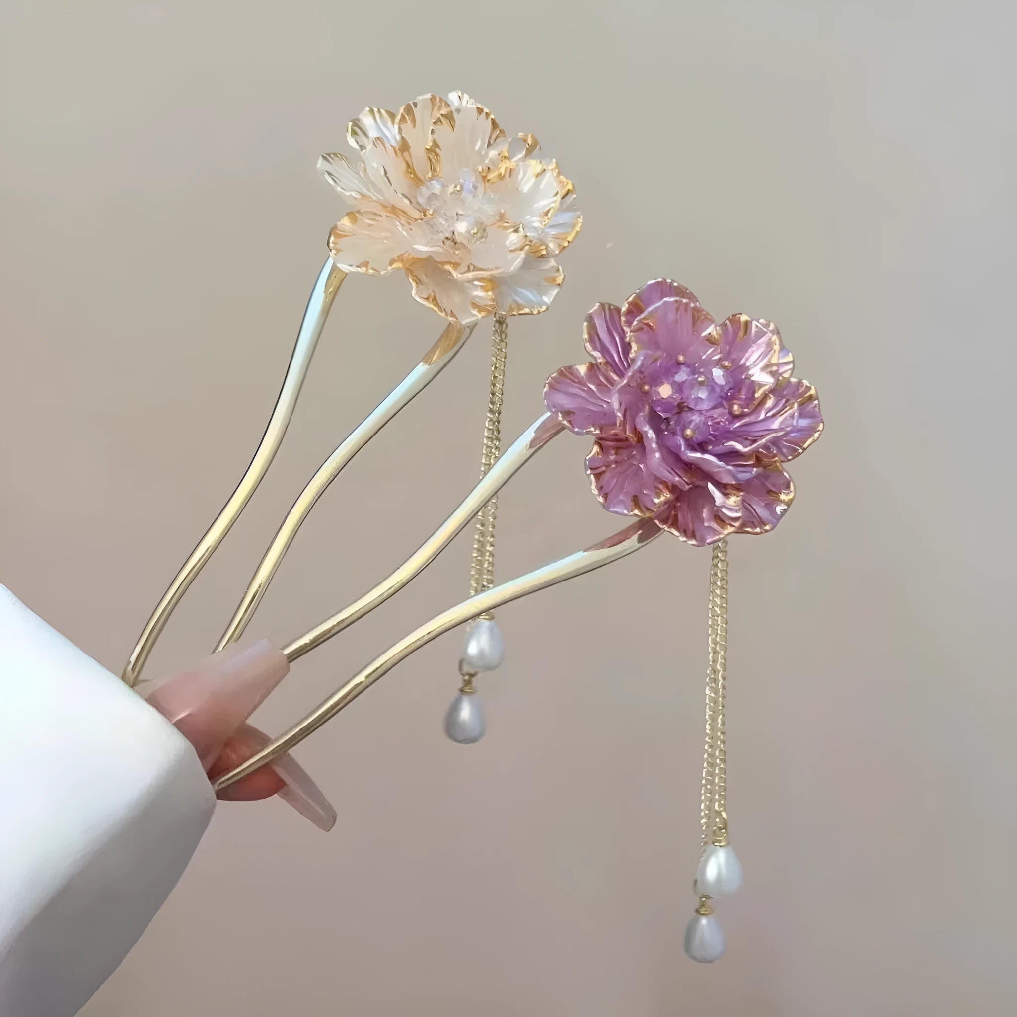 Purple and white peony flower tassel U-shaped hairpin for women with retro design