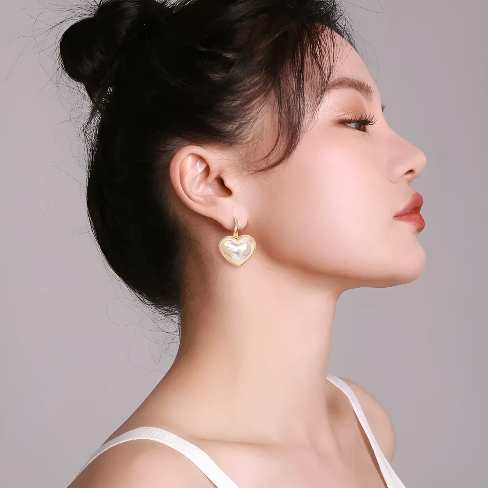 Gold colour alloy clip-on earrings for women with natural summer style