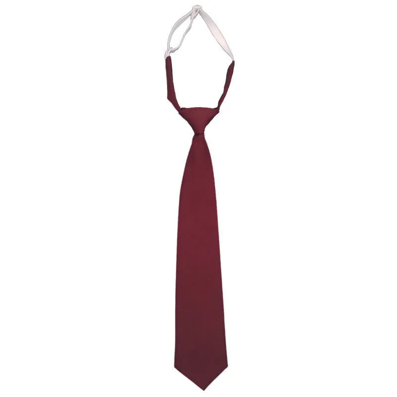 Men's solid colour cotton bow tie in arrow-type style on a white background