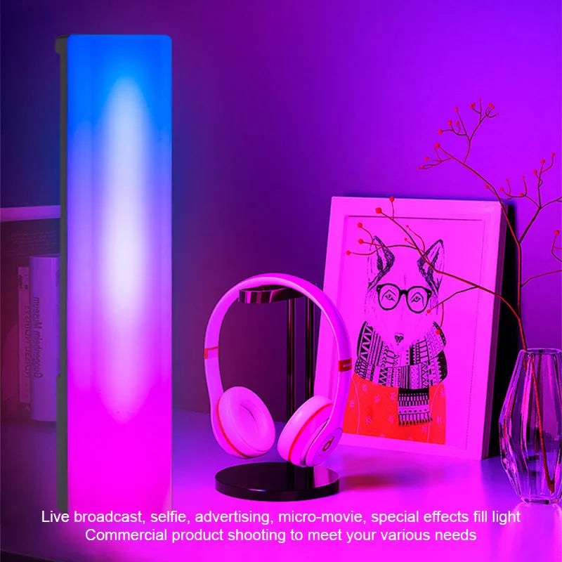 3D RGB voice-activated tabletop ambiance lamp in black or white shell with USB cable