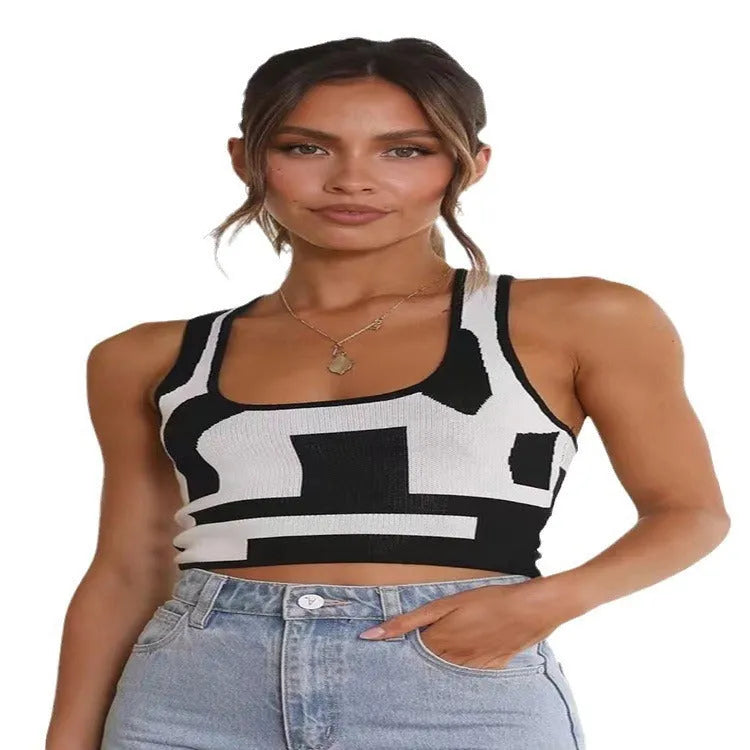 Women's slim-fit U-collar camisole top in a choice of five colours with an exposed midriff design.