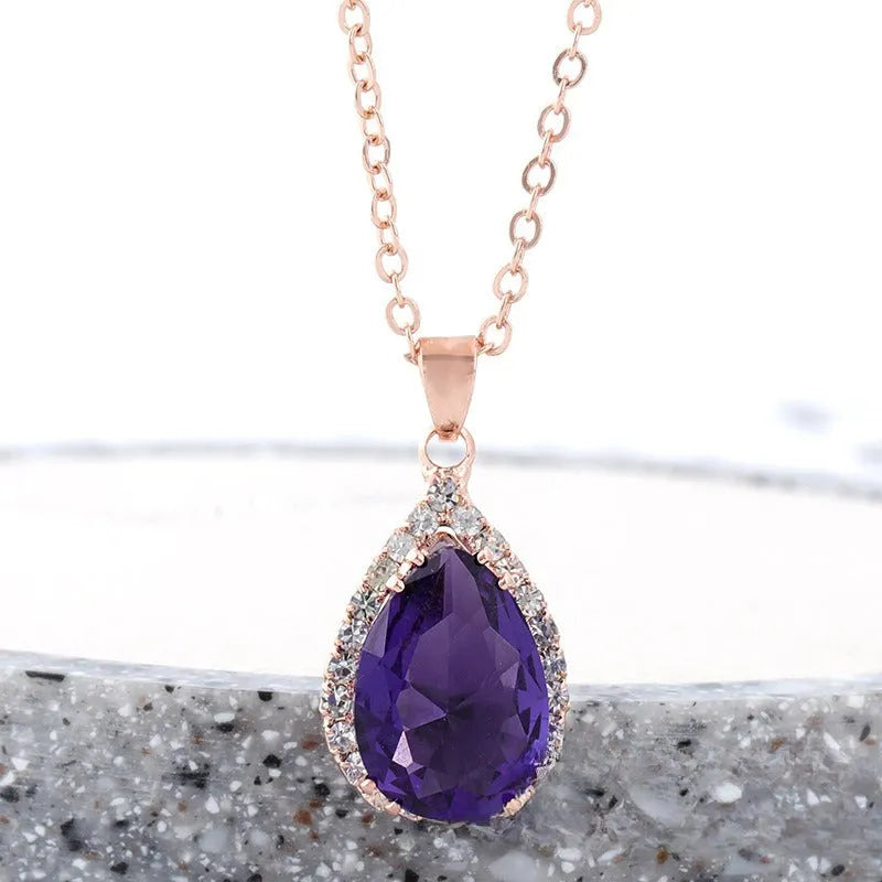 Women's rose gold rhinestone drop shape necklace with geometric design and alloy construction