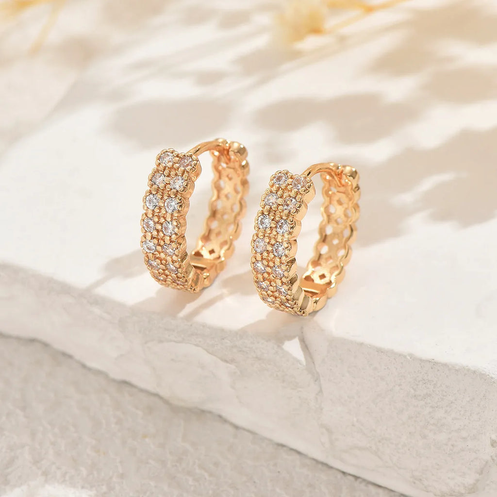 Geometric pattern copper ear studs with dot and ring elements in DE20288 colour