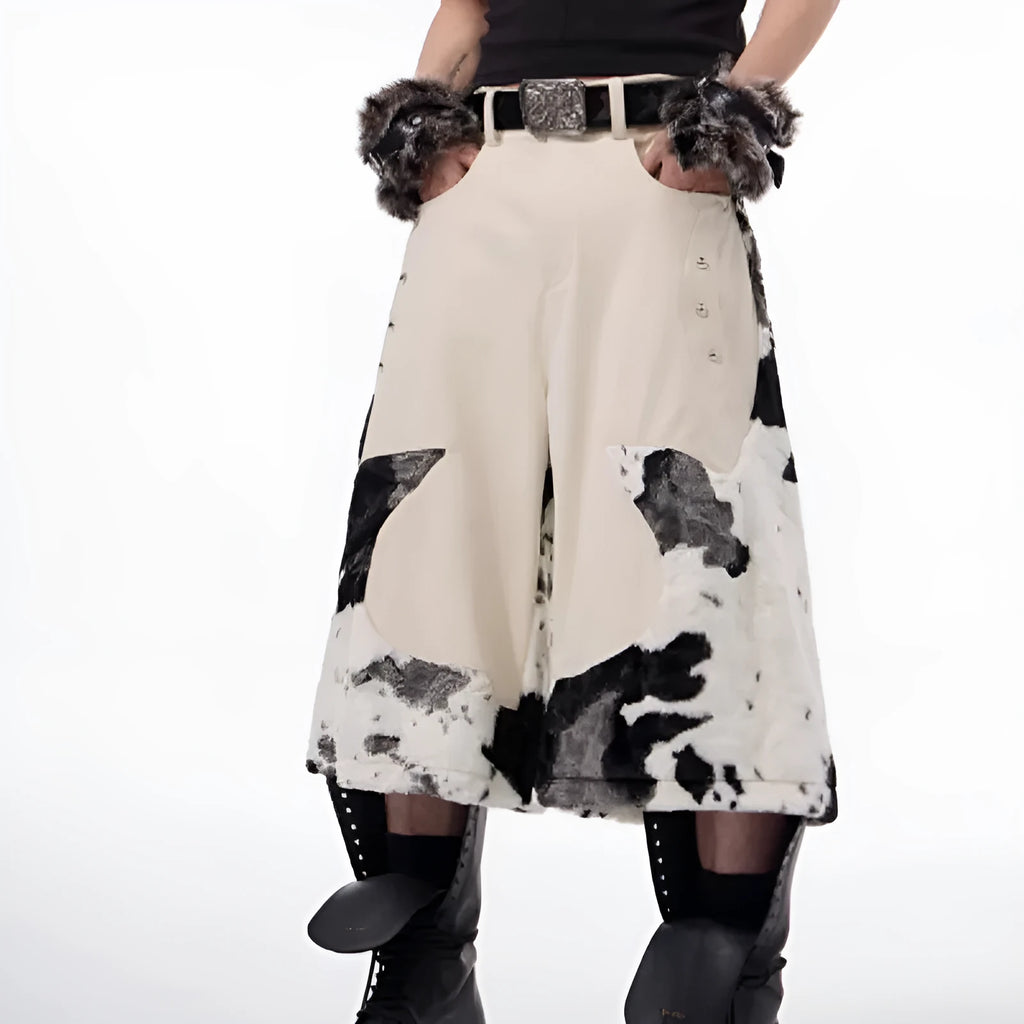 Milk fibre fur cropped pants in a checkered pattern, shown in a youthful city style.