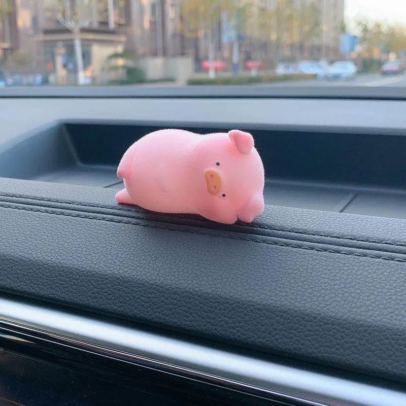 Resin cartoon pig figurine car dashboard ornament decoration