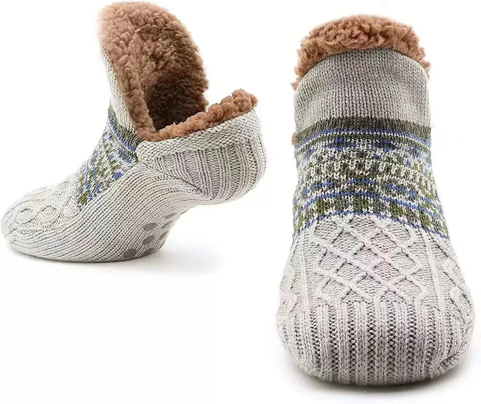 Indoor men dragging socks in acrylic blend, available in grey, off white, red, royal blue, sizes 40-48
