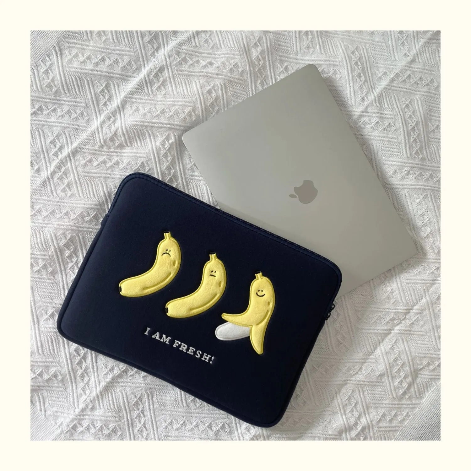 Embroidered laptop sleeve with animal pattern designs for 13.3 to 15.6 inch computers