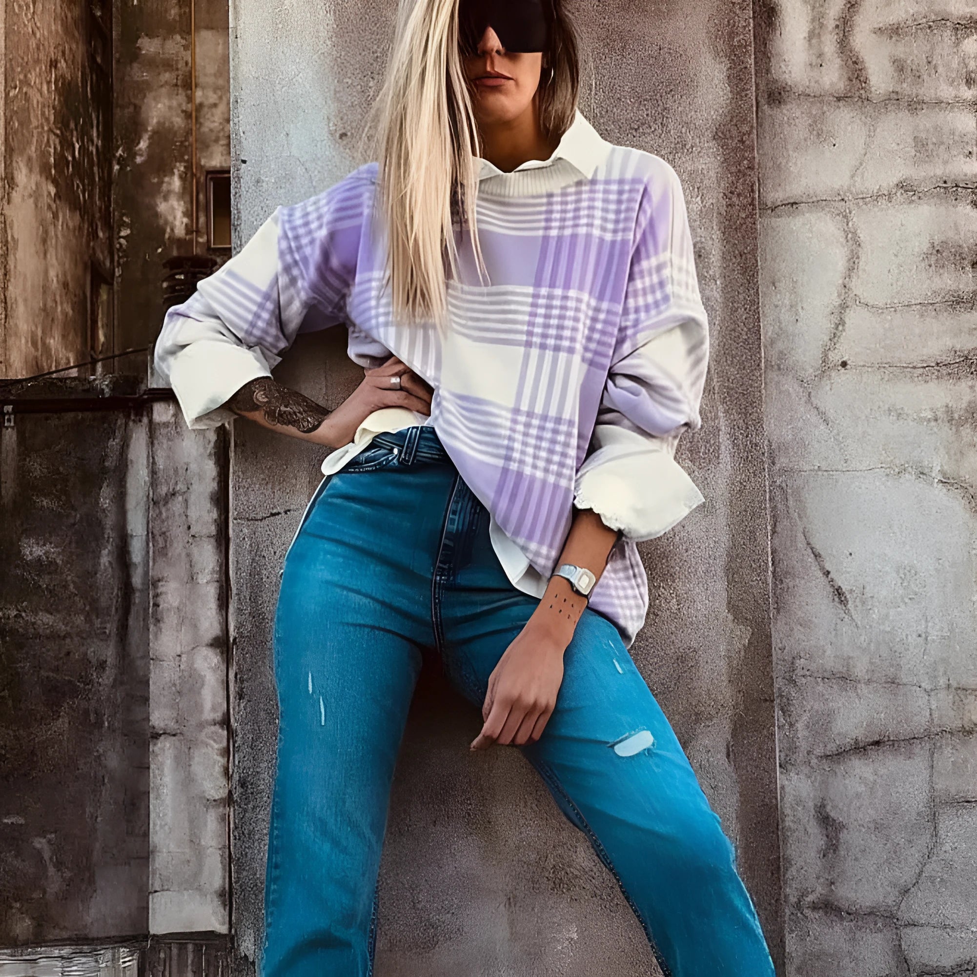 Lilac plaid print loose sweater with ribbed trim and long sleeves