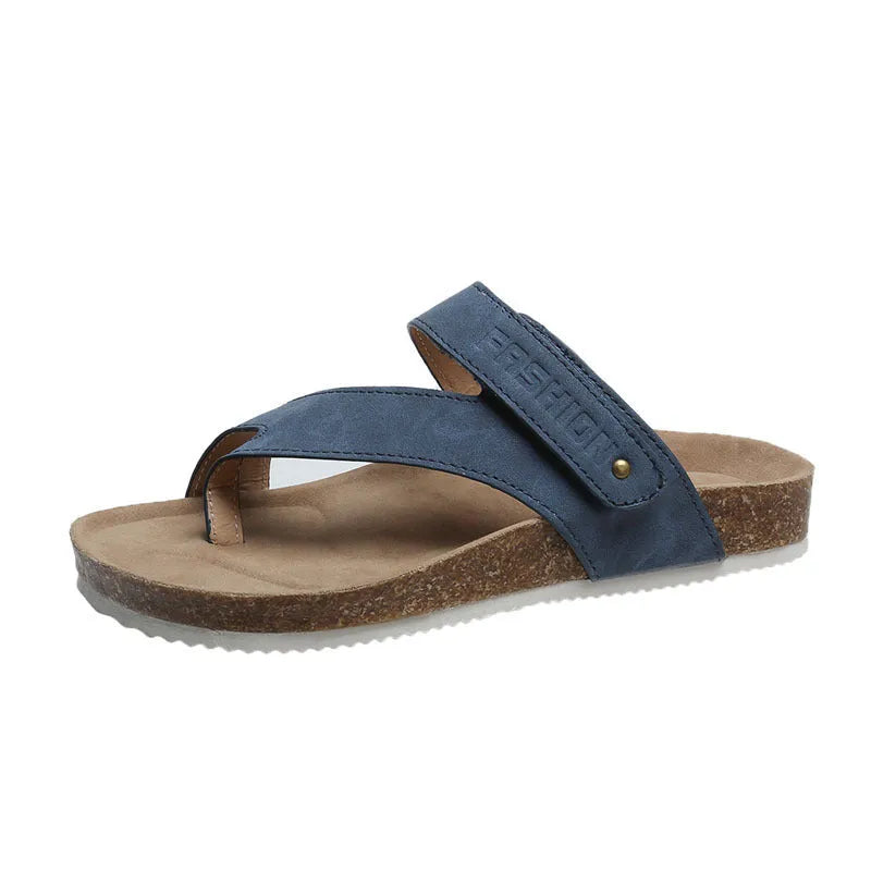 Flat toe ring thick-soled flip-flops in a solid colour with a foam sole.