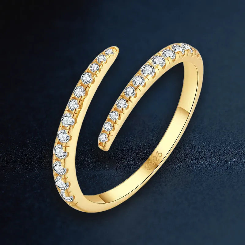 Silver S925 twisted ring with moissanite stone in open adjustable size
